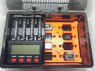 ケース二段目左を入れてみる